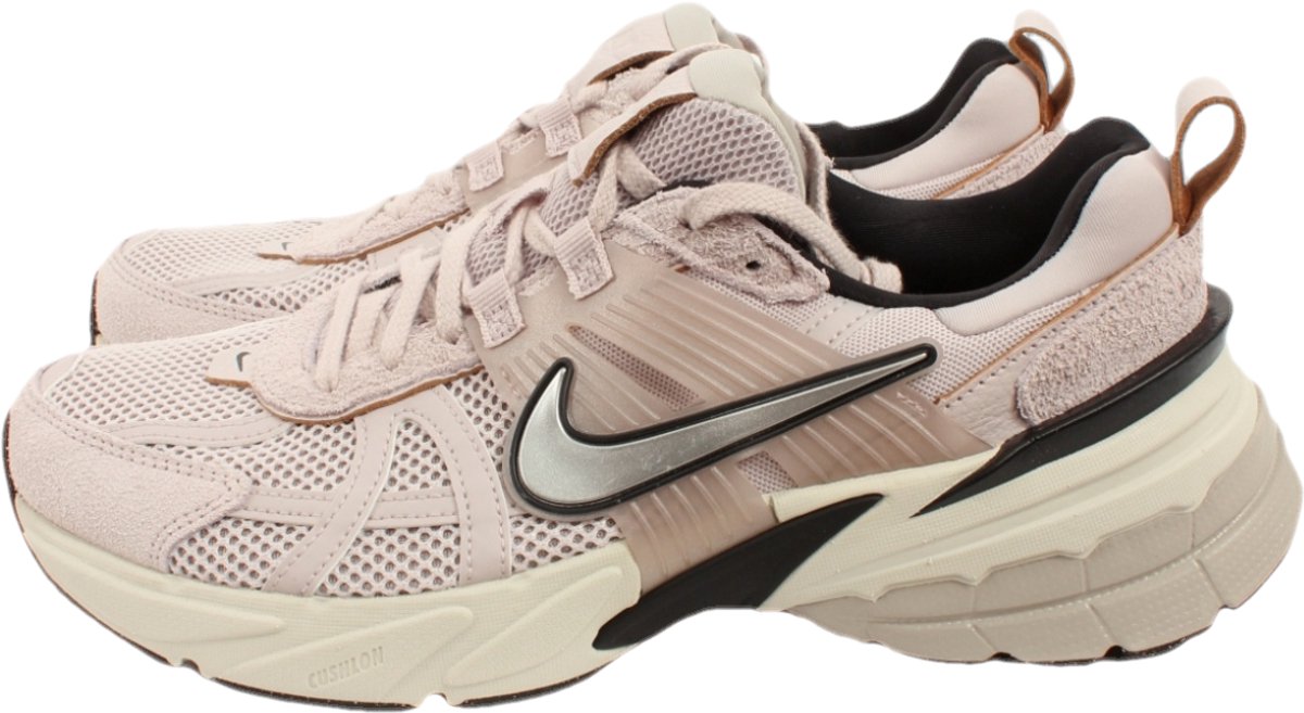 Nike sneakers maat 42