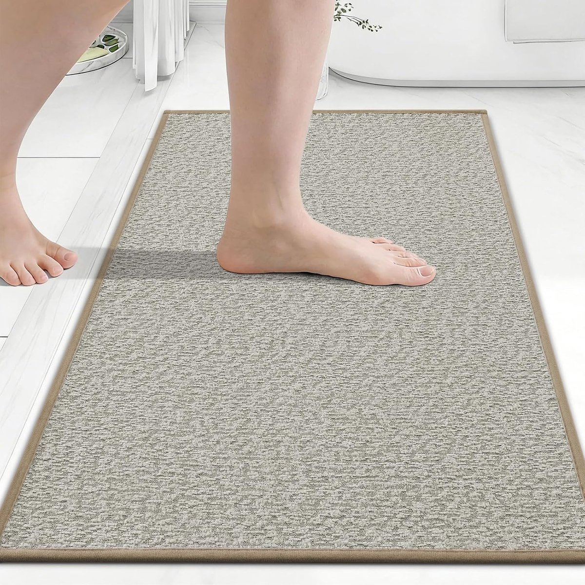 SnelShoppen - Homaxy Dun Badkamertapijt Antislip Badmat 41 x 61 cm, Rubber Achterkant, Absorberend, Sneldrogend en Wasbaar, Korte Pool, Camel - Ideaal
