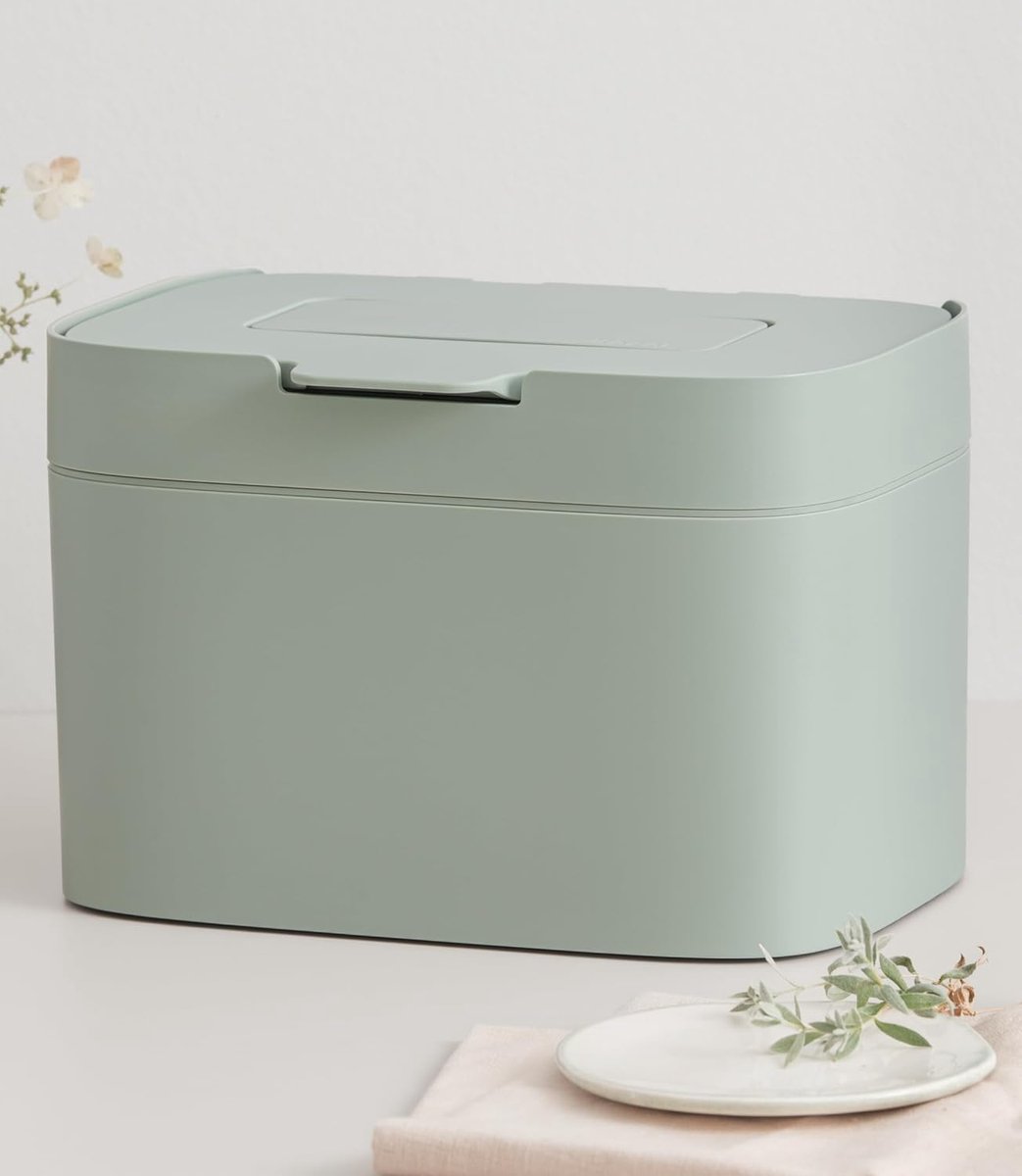 SnelShoppen - Compost Prullenbak 4,5L met Deksel en Koolstoffilter | Geurvrij en Vaatwasbestendig | Compacte Keuken Vuilnisbak in Saliegroen met Binne