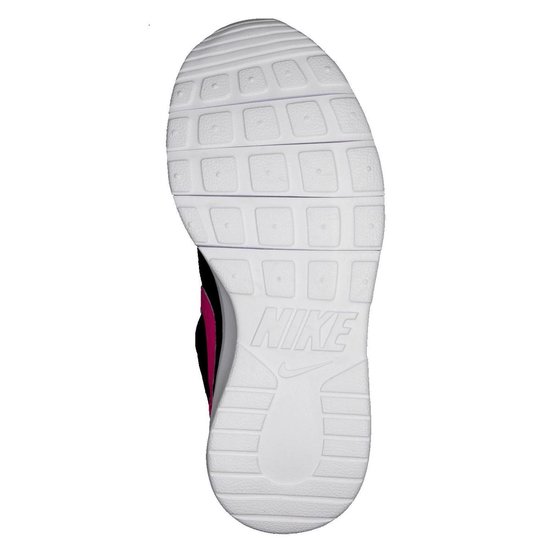 Nike Tanjun Sneakers Meisjes - Zwart - Maat 27,5 | bol.com