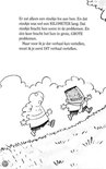 Twee jongens, Sjors en Harold, rennen met een glimlach een heuvel op, getekend in zwarte inkt.