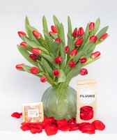 Valentijn cadeautje voor haar | Tulips with love (10)