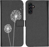 iMoshion Design Softcase Book Case Samsung A13 (5G) / A04s hoesje - Dandelion