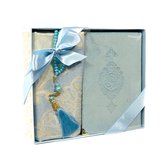 Geschenkset Azra Mirac met een Velvet Koran, gebedskleed en tasbih blauw