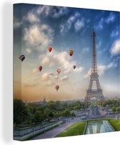 Canvas Schilderij De Eiffeltoren met op de achtergrond luchtballonnen die in de lucht varen boven Parijs - 90x90 cm - Wanddecoratie