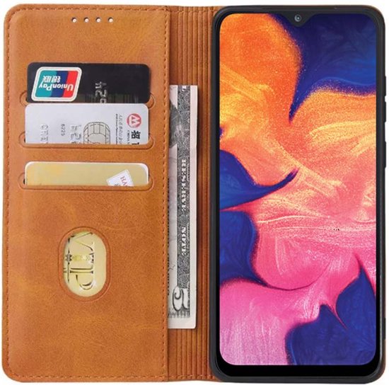 Smartphonica Samsung Galaxy A10 leren hoesje met magnetische sluiting en pashouders – Bruin geschikt voor Samsung Galaxy A10