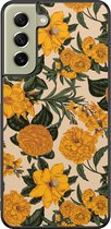 Leuke Telefoonhoesjes - Hoesje geschikt voor Samsung Galaxy S21 FE - Retro flowers - Backcover zwart - Bloemen - Geel