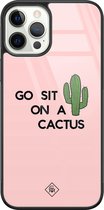 Casimoda® hoesje - Geschikt voor iPhone 12 Pro - Go Sit On A Cactus - Luxe Hard Case Zwart - Backcover telefoonhoesje - Roze