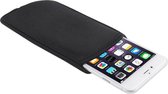 Apple iPhone 6/6s Hoesje - Mobigear - Serie - Neopreen Insteekhoes - Zwart - Hoesje Geschikt Voor Apple iPhone 6/6s