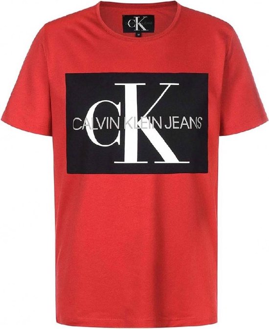 Women T-Shirt CALVIN KLEIN JEANS Shrunken Institution Tee bordeaux  (J20J216251 XKF) – Queens 💚