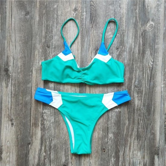 Braziliaanse vrouwen in promo bikini