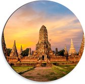 Dibond Wandcirkel - Zonsondergang achter Tempel in Thailand - 30x30cm Foto op Aluminium Wandcirkel (met ophangsysteem)