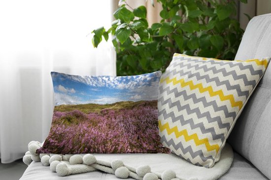 Sierkussen Waddenzee pour l'intérieur - Bruyère fleurie dans les dunes près des Waddenzee - 50x30 cm - Coussin intérieur rectangulaire en coton