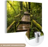 MuchoWow® Glasschilderij 120x80 cm - Schilderij acrylglas - Mooi regenwoud en jungle - Foto op glas - Schilderijen