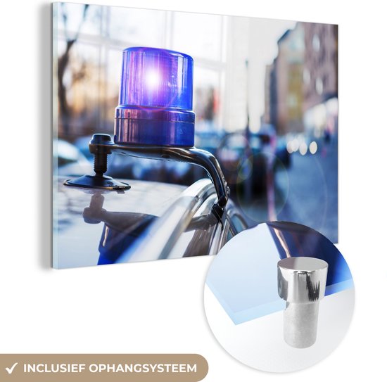 MuchoWow® Glasschilderij 180x120 cm - Schilderij acrylglas - Zwaailicht van politieauto op een burgerauto - Foto op glas - Schilderijen