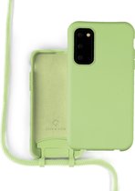 Coverzs Silicone case met koord - Telefoonhoesje met koord - Backcover hoesje met koord - touwtje - Samsung Galaxy S20 FE - lichtgroen