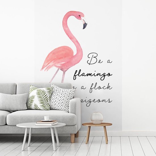 Citation `` Soyez un flamant rose dans un troupeau de pigeons '' et un flamant rose sur fond blanc 195x300 cm