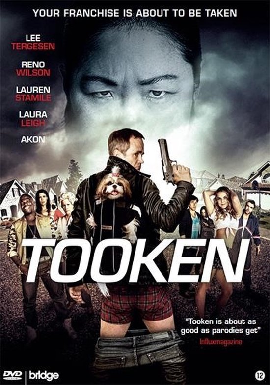 Filmaffiche 'Tooken' met man met hond en pistool, omringd door mensen.