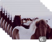 Placemat kinderen - Placemat - Placemats kunststof - Paarden - Sneeuw - IJsland - 45x30 cm - 6 stuks - Hittebestendig - Anti-Slip - Onderlegger - Afneembaar