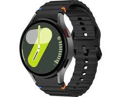 Strap-it Siliconen Wave bandje - Geschikt voor Samsung Galaxy Watch 7 (40 & 44mm) / Galaxy Watch 6 (Classic) / Galaxy Watch 5 (Pro) / Galaxy Watch 4 (Classic) / Watch FE - zwart