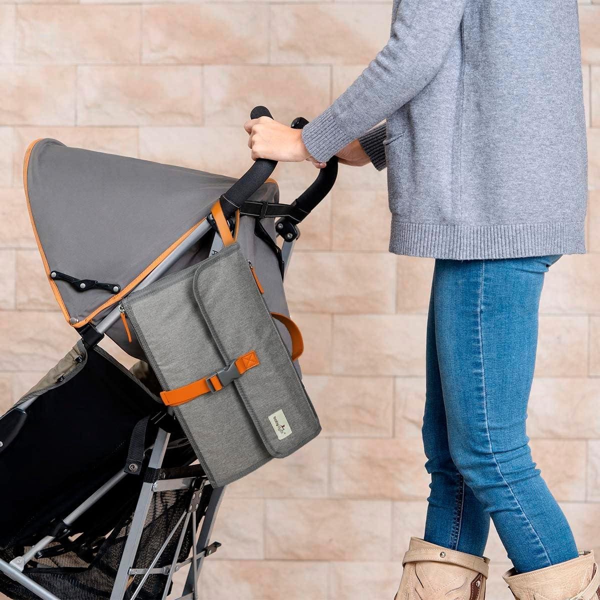 Baby Dyoli Xl Draagbare aankleedmat, waterdicht, afneembare tas, handdoekdispenser, hoofdkussen, functioneel ontwerp met 6 zakken, ideaal cadeau voor