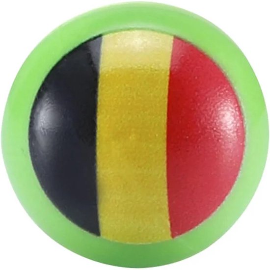 Een groene knikker met de Belgische vlag erop.