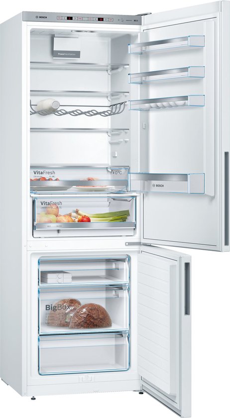 Open Bosch koel-vriescombinatie met lade met groenten en fruit, lade met vlees, en 'BigBox' met broden.