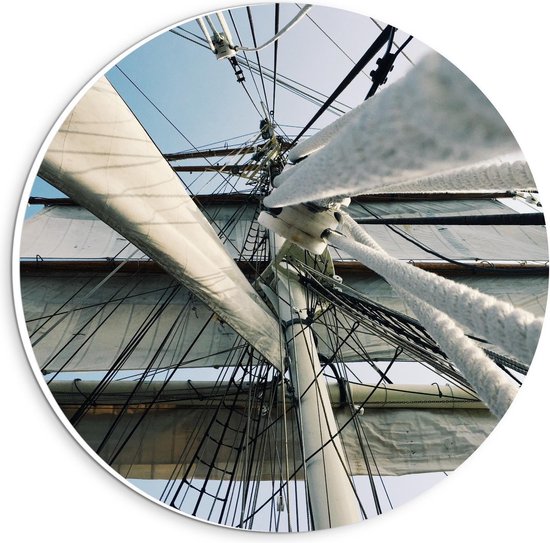Forex Wandcirkel - De Mast van een Schip van onder Gefotografeerd - 20x20cm Foto op Wandcirkel (met ophangsysteem)