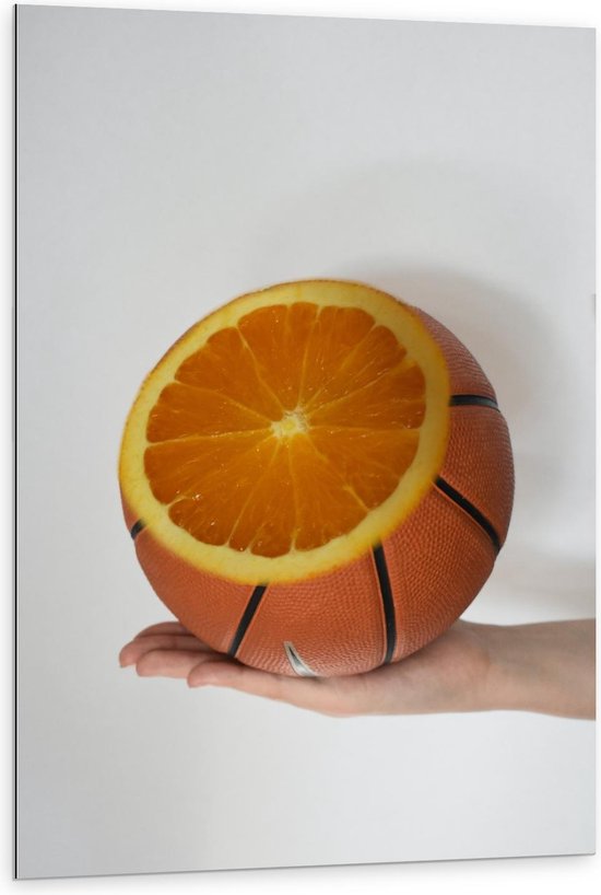 Dibond - Sinaasappelbasketbal  - 80x120cm Foto op Aluminium (Wanddecoratie van metaal)