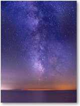 Adembenemende foto van de zee onder een donker paarse sterrenhemel - A4 Poster Staand - 21x30cm - Besteposter - Sterren