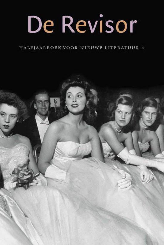 Boekomslag 'De Revisor - Halfjaarboek voor Nieuwe Literatuur 4' met een zwart-witfoto van vrouwen in galajurken.