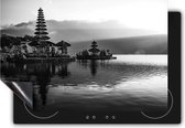 Chefcare Inductie Beschermer Pura Tempel in Bali op het Meer Beratan - Zwart Wit - 90x52 cm - Afdekplaat Inductie - Kookplaat Beschermer - Inductie Mat