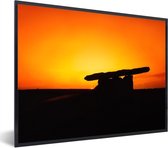 Photo encadrée - Un ciel orange près d'un cadre photo hunebed noir 80x60 cm - Affiche encadrée (Décoration murale salon / chambre)