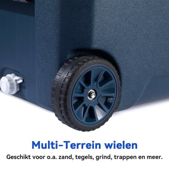 Detailopname van de blauwe multi-terrein wielen van een koelbox.