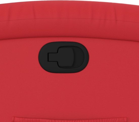 Rode fauteuil met zwarte hendel aan de zijkant.
