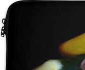 Laptophoes 15.6 inch - Vogel - Snavel - Zwart - Laptop sleeve - Binnenmaat 39,5x29,5 cm - Zwarte achterkant