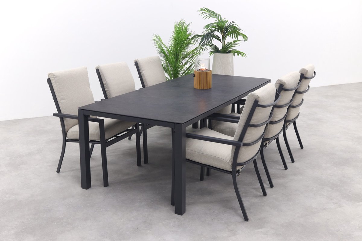 GI Sergio/Chaneo tuinset in zwart met 6 stoelen en tafel.