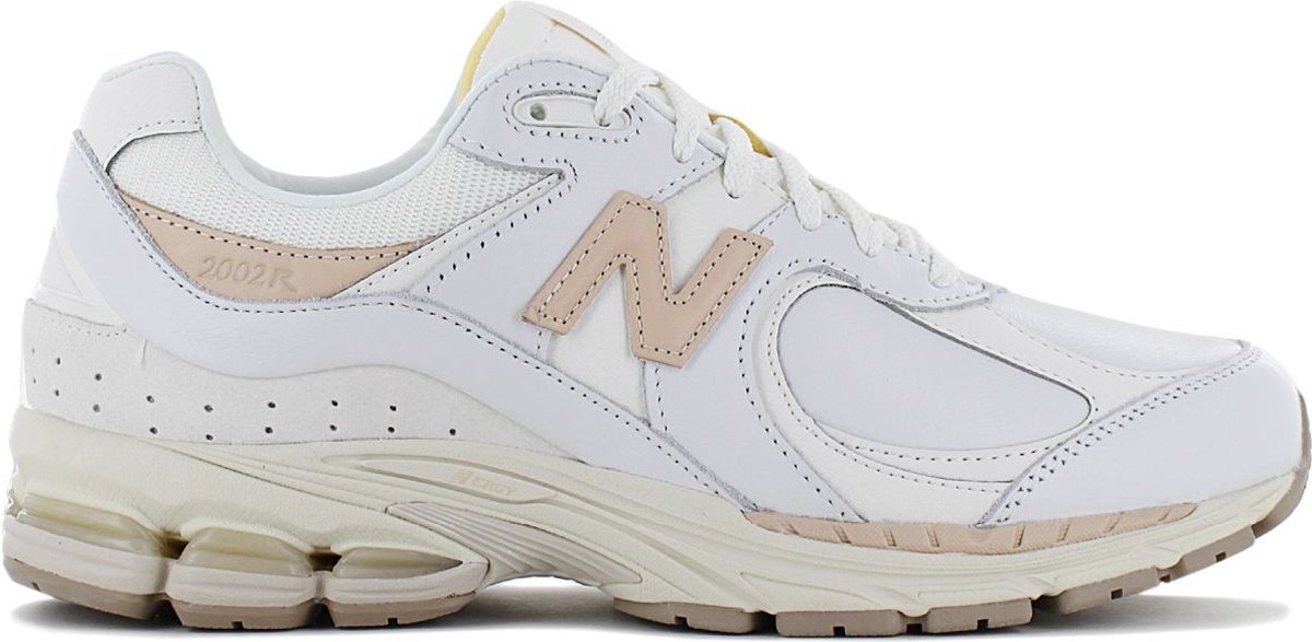 New Balance 2002R Schoenen Trainers Leer M2002RVF 2002 Wit