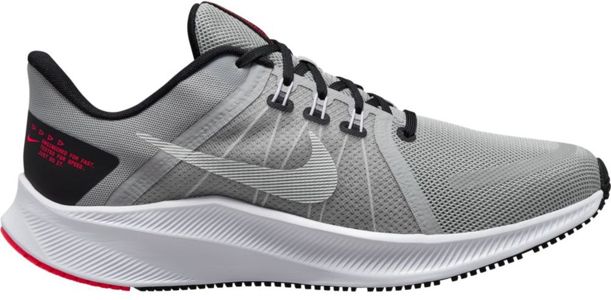 NIKE Quest 4 Hardloopschoenen Mannen Grijs