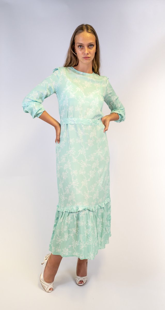 Mintgroen jurk M Boost je stijl met een adembenemende mintgroene jurk: maak een statement en straal als nooit tevoren!