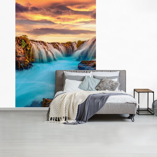Behang - Fotobehang Waterval - Landschap - Wolken - Natuur - Breedte 165 cm x hoogte 220 cm