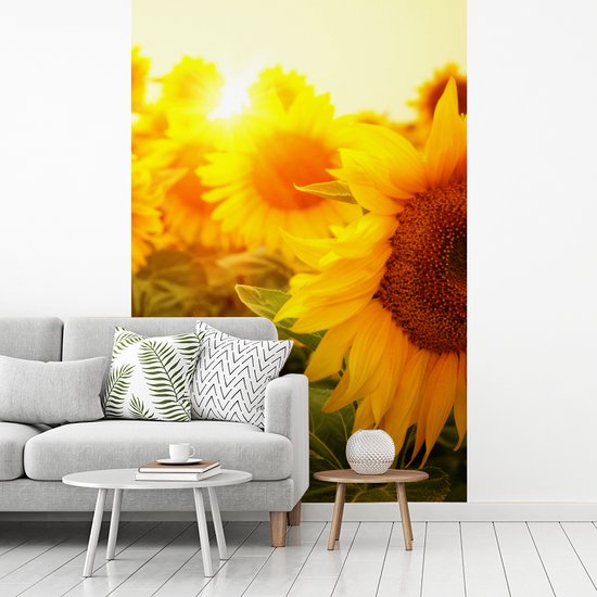 Behang - Fotobehang Zonnebloem - Geel - Bloemen - Zon - Breedte 195 cm x hoogte 300 cm