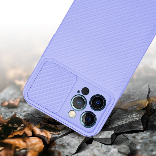 Coque Cadorabo pour Apple iPhone 12 PRO MAX en Bonbon Purple - Coque de protection en silicone TPU souple et avec protection pour appareil photo