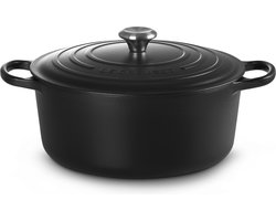 Le Creuset Braadpan Signature Mat Zwart – Ø 30 cm / 8,1 Liter – Grote Ronde Gietijzeren Stoofpan – Mat Zwarte Emaille – Voor Grote Porties, Soepen en Braden – Geschikt voor Inductie, Oven en Alle Warmtebronnen