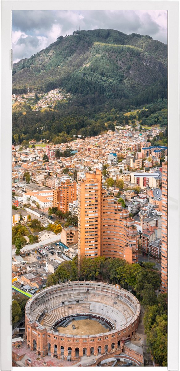 Deurposter 90x205 cm - Deursticker Luchtfoto van Bogota in Colombia - Meubelfolie zelfklev