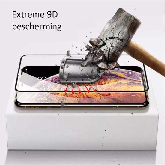 Een hamer slaat op een schermprotector op een telefoon.