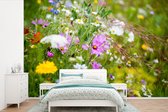 Behang - Fotobehang Bloemen - Natuur - Groen - Gras - Paars - Wit - Breedte 360 cm x hoogte 240 cm