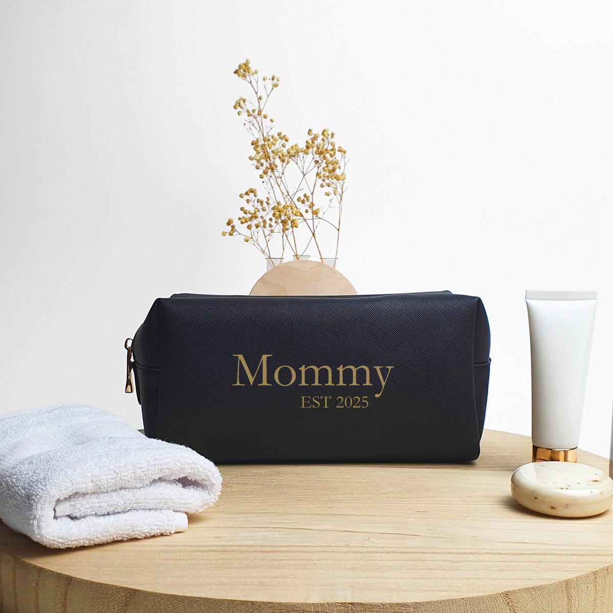 Toiletzak met naam - Mommy est - Zwart - Cadeau mama - Cadeau - Toilettas