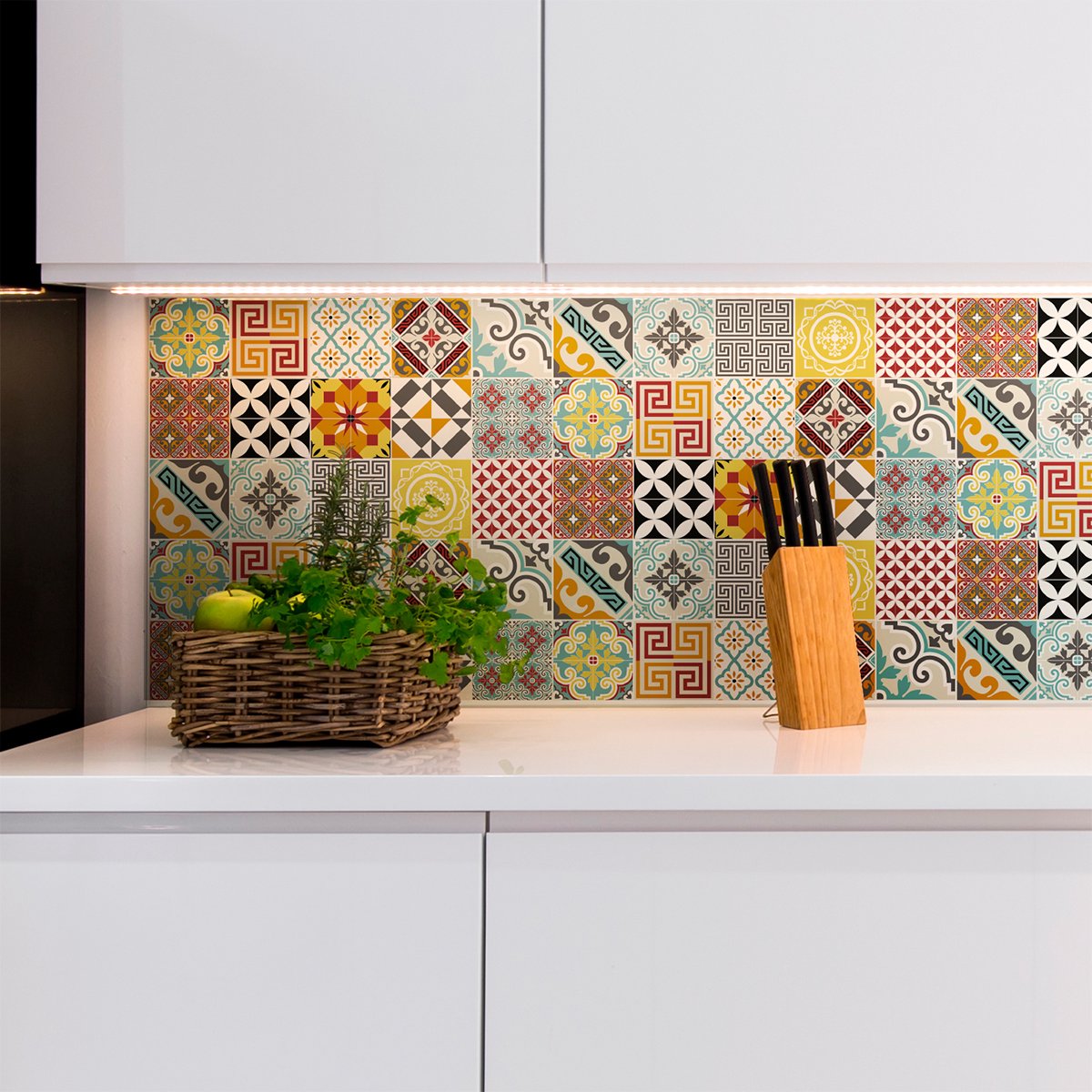 Ambiance Sticker Zelfklevende tegelmuurstickers voor keuken en badkamer - 15 meerkleurige mozaïektegelstickers - 15 stickers van 15x15 cm Multi color