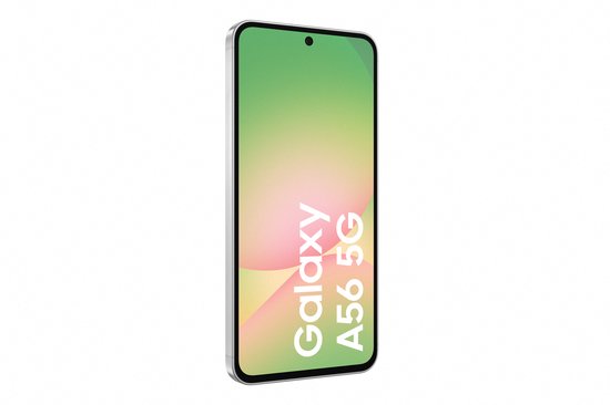 Zilverkleurige Samsung Galaxy A56 5G, schuin van voren gezien.